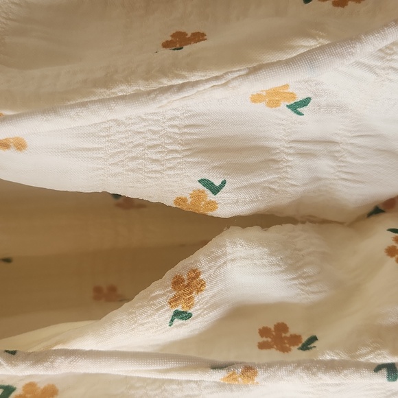 Petal & Pup Annie Maxi Dress size 4, Cream/pale yellow with ditsy floral print - Picture 15 of 15